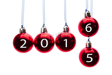 红色圣诞球，上面有旧的和新年的数字