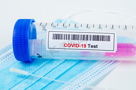 鼻拭子摄影照片_含有用于冠状病毒或 COVID-19 测试的鼻咽拭子的试管。