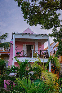 库拉索岛，荷属安的列斯群岛加勒比海威廉斯塔德库拉索岛市中心色彩缤纷的建筑景观，Pietermaai 色彩缤纷的修复殖民地建筑