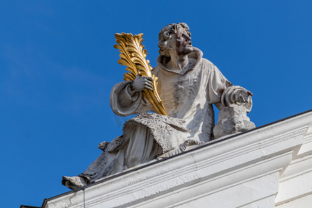 德国巴伐利亚帕绍圣斯蒂芬大教堂 (Dom St. Stephan) 上的雕像