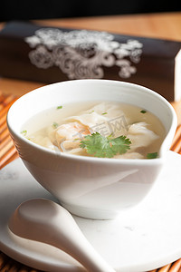 泰式虾馄饨汤