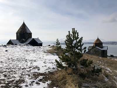 冬天的塞万湖，亚美尼亚 - 图库照片