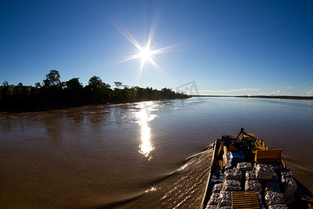 亚马逊河货船