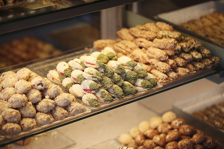 甜饼摄影照片_咸饼干、糕点、糕点店和面包店