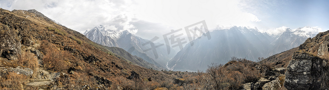 美陈摄影照片_Kangchenjunga