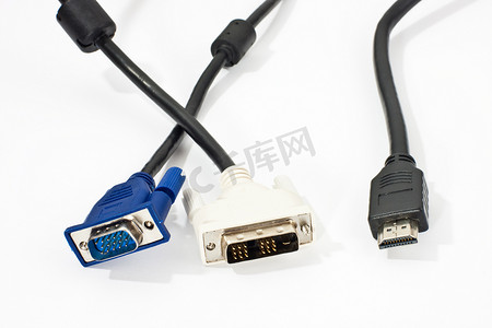 “VGA、DVI 和 HDMI 连接器”