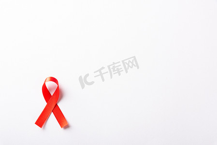 红色蝴蝶结丝带标志 HIV、艾滋病癌症意识