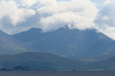 斯凯岛上的云顶苏格兰山。