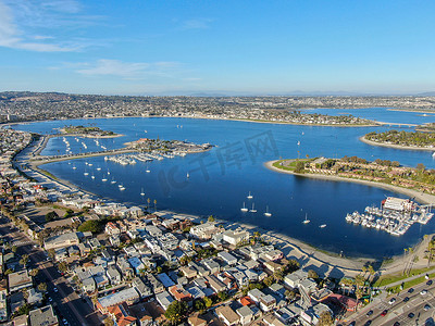 加利福尼亚州圣地亚哥使命湾和海滩的鸟瞰图。