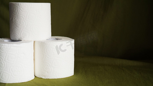 卫生纸被认为是危机期间的必备物品。