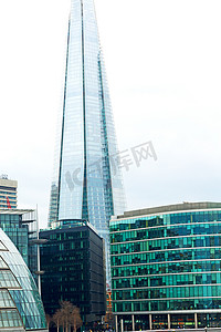 新伦敦摩天大楼区和窗口