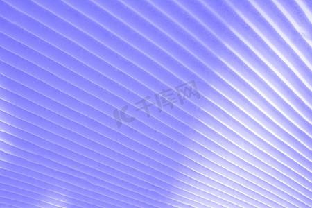 几何蓝摄影照片_淡紫色紫色蓝色对角线平行 sn 的几何背景