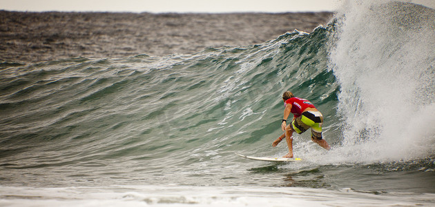 世界种族摄影照片_Surfer 参加 Quiksilver & Roxy Pro 世界冠军赛。 