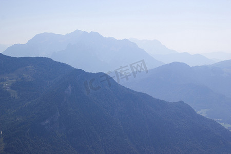 奥地利阿尔卑斯山的美丽景色