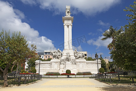 加的斯宪法纪念碑