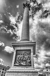 伦敦特拉法加广场的纳尔逊雕像