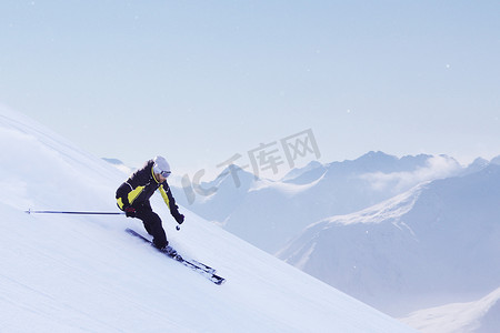 高山滑雪者