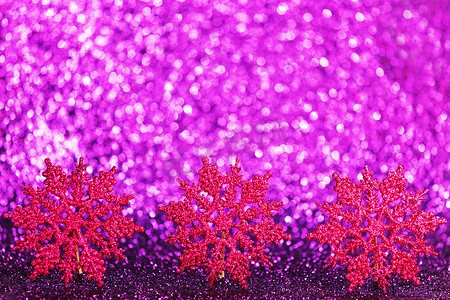 紫色装饰雪花