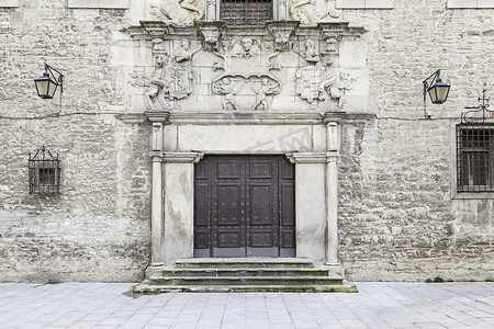 历史建筑中的旧门