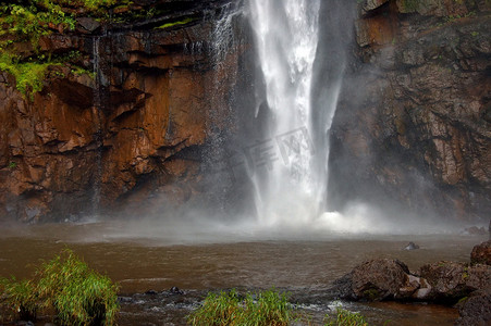孤溪瀑布，姆普马兰加省，萨比