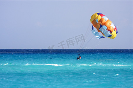 降落伞墨西哥卡门海滩