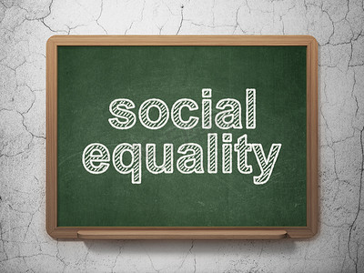 政治概念： 黑板背景上的社会平等