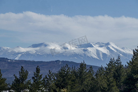 从维托沙到里拉山的冬季全景景观