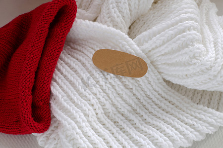 针织白围巾，大冷天红帽保暖