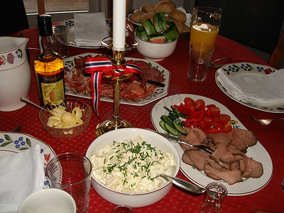 beaf摄影照片_斯堪的纳维亚生活美味晚餐