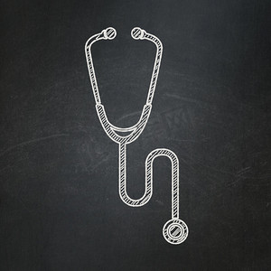 健康理念： 黑板背景上的听诊器
