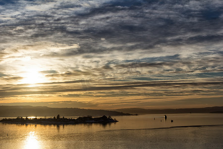 结构之美摄影照片_在寒冷的冬日欣赏奥斯陆峡湾