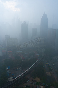 吉隆坡市中心大雾景观