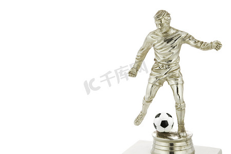金塑料足球运动员奖杯的特写镜头