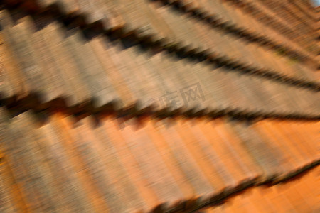 能量波线条摄影照片_意大利旧屋顶对角线建筑的线条和质感