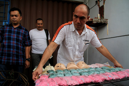 毒贩摄影照片_印度尼西亚 - 犯罪 - 大规模缉毒行动