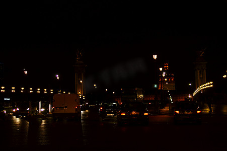 三生三世桃花节摄影照片_巴黎亚历山大三世桥在晚上