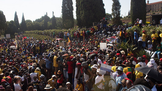 南非 - 比勒陀利亚 - 学生抗议 - 学费