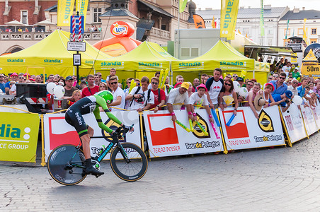 舞台金摄影照片_克拉科夫 Tour de Pologne 的最后阶段
