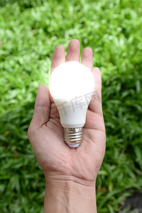 LED 灯泡 - 能源在我们手中5