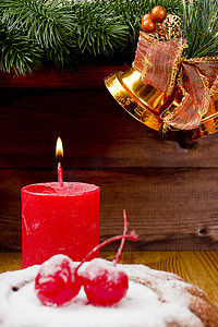 新年蜡烛配圣诞布丁