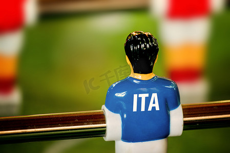意大利国家球衣上的老式桌上足球，桌上足球比赛