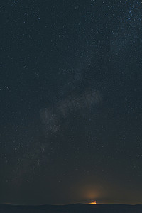 沙漠之夜和星空