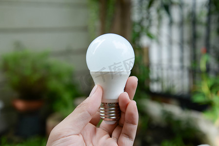 LED灯泡-新能源技术