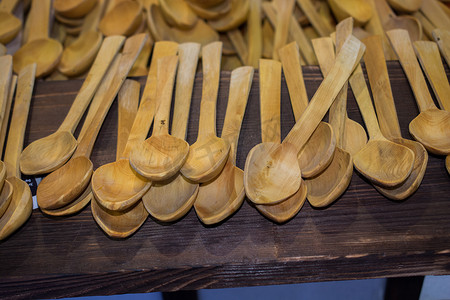 木头汤匙或汤匙