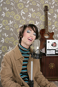复古 60 年代女歌手麦克风吉他卷轴磁带