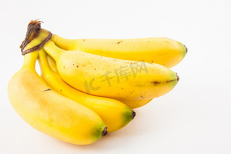 白色 ba 上称为 murrapo (Musa acuminata) 的小型香蕉