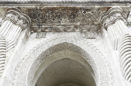 装饰图案旅行摄影照片_装饰的石拱门