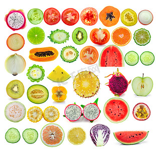 在白色背景上分离的水果和蔬菜切片集合