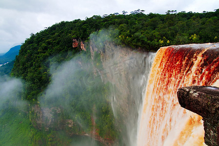 Kaieteur 瀑布，世界上最高的瀑布之一，波塔罗河圭亚那