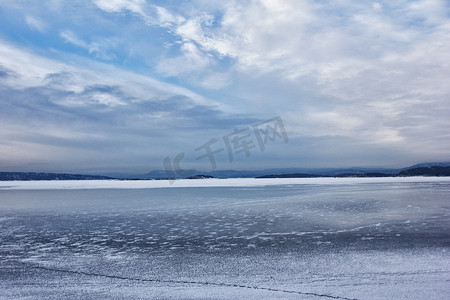 结构之美摄影照片_冬季结冰的奥斯陆峡湾景观